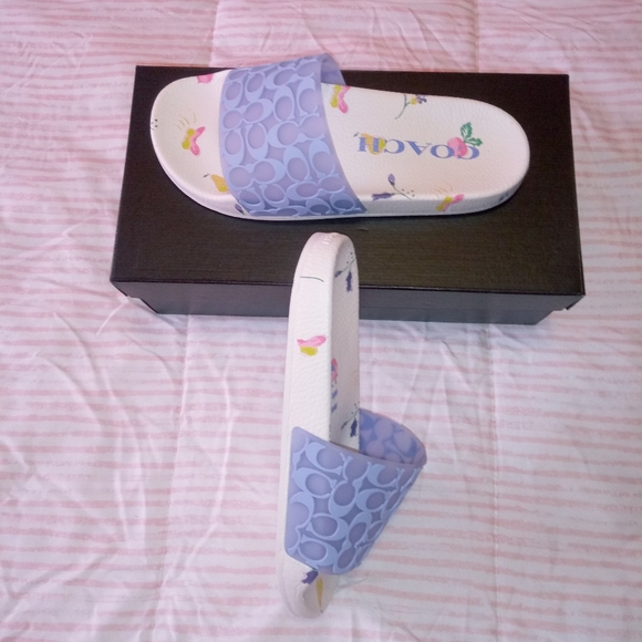 SOLD- Coach Udele Slides Sandals - Picture 10 of 11